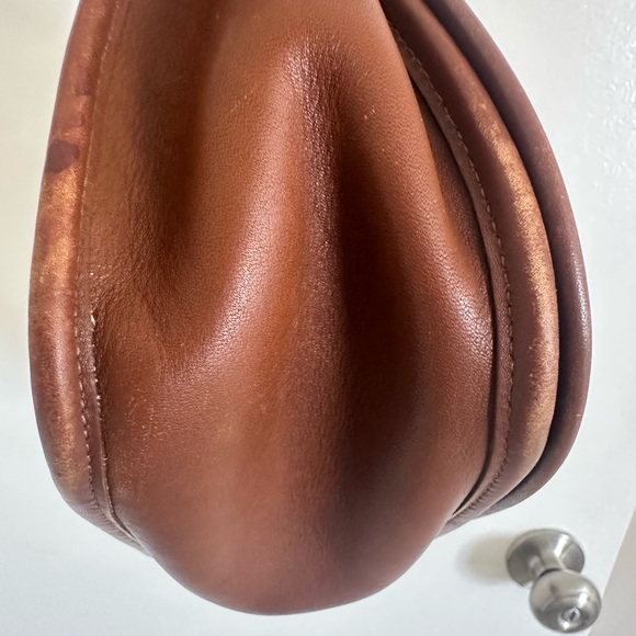 Old Vintage Coach Brown Leather Shoulder Bag with Adjustable Straps - Picture 4 of 10